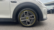 MINI Hatchback 135kW Cooper S Level 2 33kWh 3dr Auto Electric Hatchback